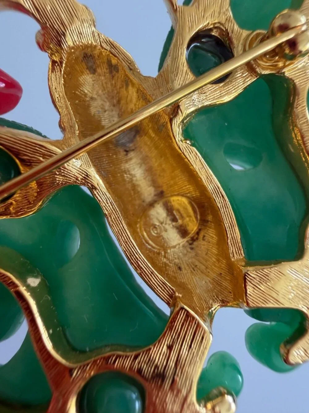KENNETH JAY LANE Vintage Moth Resin Brooch Pin - Picture 7 of 8